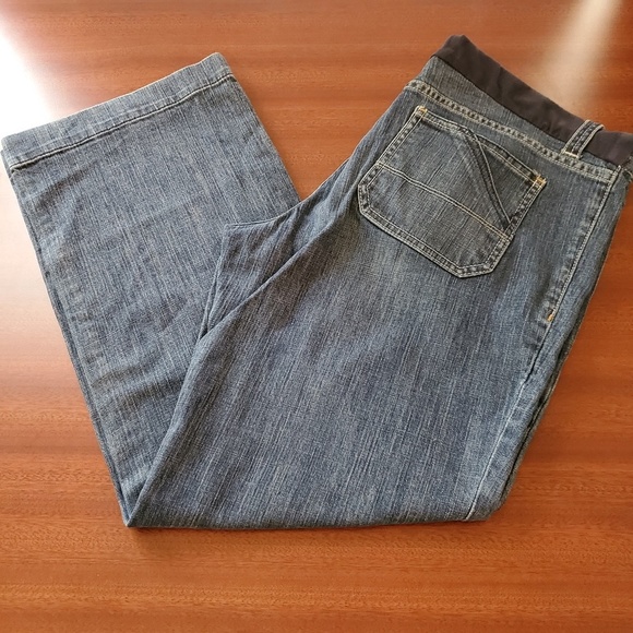 GAP Maternity Stretch EUC - Picture 1 of 7